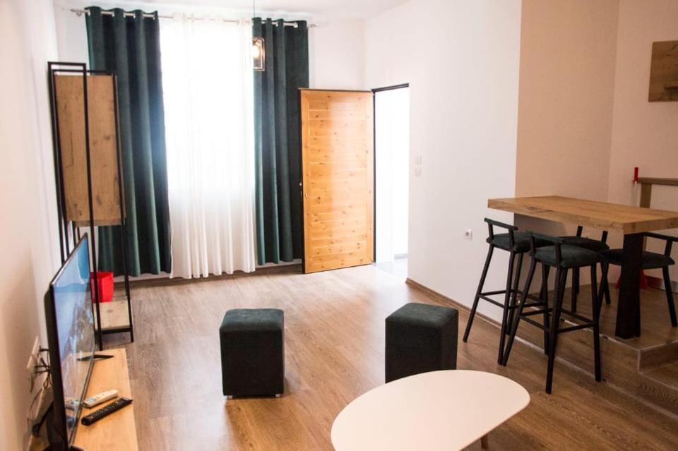Apartament Stefani ساراندا المظهر الخارجي الصورة